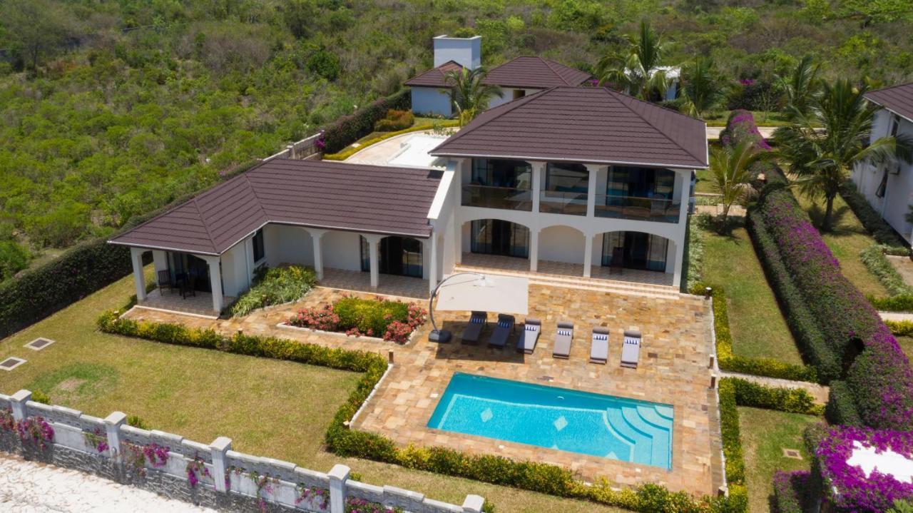 Kena Beach Villas Marumbi ภายนอก รูปภาพ